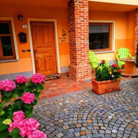 Passione Peonie Apartment