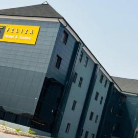 Feliza Hotel and Suites โรงแรมในAbeokuta