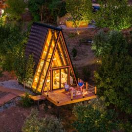 Funky Cabins Villas and Chalets - Gaia Park, hotel in Tirana