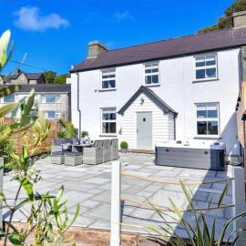 Tyr Ysgol, hotel v destinaci Pwllheli