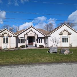 Picturesque Luxury Waterside Villa, hotel a Niagara Falls