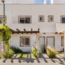 SHINYADO Casa de Huéspedes Cabo San Lucas