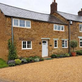 Manor View - Luxury Cottage Near Silverstone & Bicester
