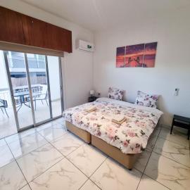 CityCenter Rooms Next to the Beach