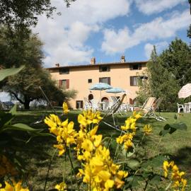 Agriturismo VILLA MOZART nel verde, hotel v destinácii Gubbio