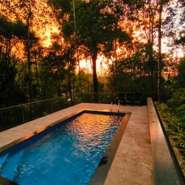 IRU Homes - Private Family Stay with Pool, hotel in Ambalavayal