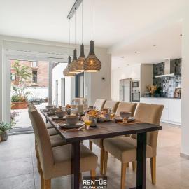 Maison Odett - fully renovated house for 10 people, hotel in Nieuwpoort
