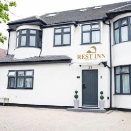 Rest Inn Edmonton, hotel en Edmonton