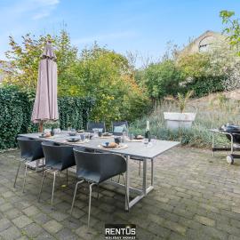 Villa Pippa - house on a short walk from the beach, Hotel in Oostduinkerke