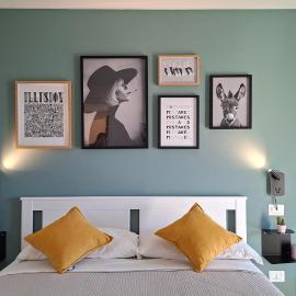 Bright apartment with terrace and free parking