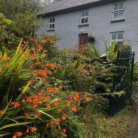 Sleebo Two Bedroom Farmhouse, khách sạn ở Manorhamilton