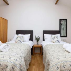 Clover - Super King Ensuite Room in Sidlesham, hotel in Sidlesham