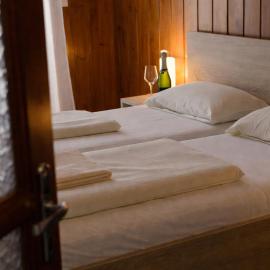 Vadkacsa Panzio, hotell sihtkohas Balatonkenese