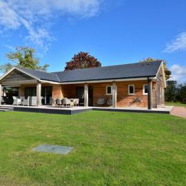 4 Bed in Oswestry oc-74110, hotel in Kinnerley