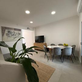 Large New House with Terraces and Air Conditioning, hotel in Cullera