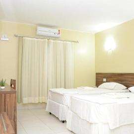 Requinte Hotel, hotel v Altamiri