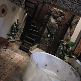 L escapade jungle, hotell i Saint-Paul-Trois-Châteaux