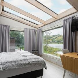 Private Lakeside Suite with Sauna, hotel Jämsäben