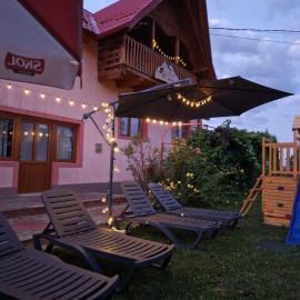 Cabana Apus de Soare โรงแรมในRâșca