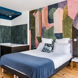Suite avec 2 chambres balnéo duo & cœur de ville，沙爾略的飯店