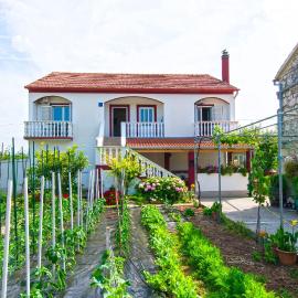 Apartments Miljenko, hotel a Dobropoljana