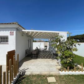 LOS PINARES Y LAS PALAPAS, hotel a Chiclana de la Frontera