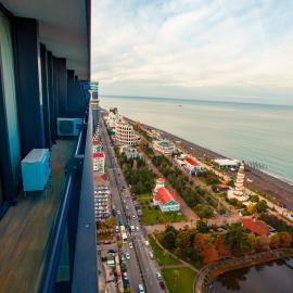 Luxury Living Batumi Apartments, hotel en Batumi