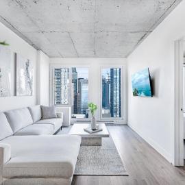 Sleek SoHo Space -Downtown Montreal - Bell Centre - Underground Free Parking