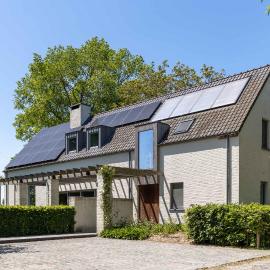 Nyte Villa I Ghent 20min I 1ha I AC EV I Fireplace, hotelli Gentissä
