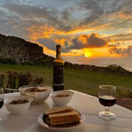Seaside Holiday Cottage, hotel in Lajes das Flores