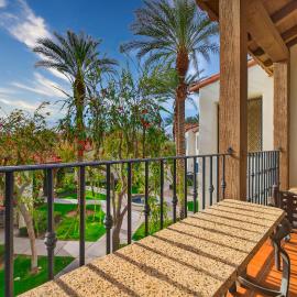LV222 Spacious Upstairs 2BR Lock-Off in Legacy Villas, hotel v mestu La Quinta
