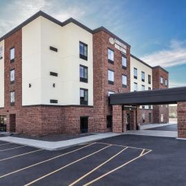 Cobblestone Hotel & Suites - Bay Minette, hotel en Bay Minette