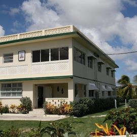 Mermaid Apartments, hotel in Saint Philip