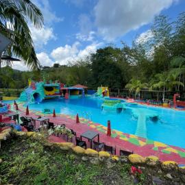 consorcio club Paradise, hotel a San Rafael