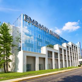 Embassy Suites by Hilton Cincinnati Northeast - Blue Ash โรงแรมในบลูแอช
