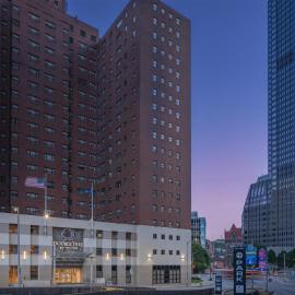 DoubleTree by Hilton Hotel & Suites Pittsburgh Downtown, khách sạn ở Pittsburgh