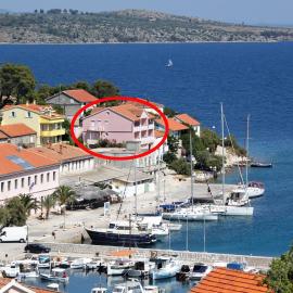 Apartments by the sea Sali, Dugi otok - 443, хотел в Сали