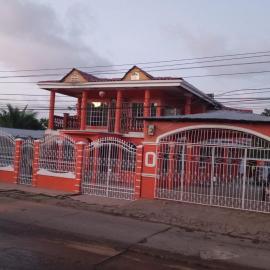 Bluefields में, होटल Ana' House