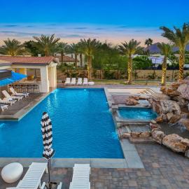 Chateau Giraffe, a Unique Luxurious Estate