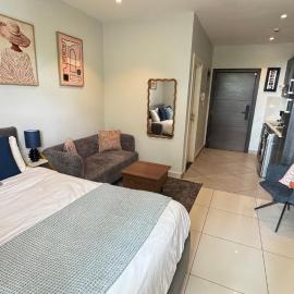 Comffy Cozzy Studio - Embassy Gardens