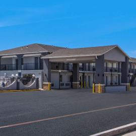 웨이코에 위치한 호텔 Super 8 by Wyndham Waco North I-35