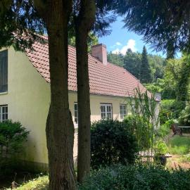 Idyllic House In A Scenic Garden, khách sạn ở Daugård