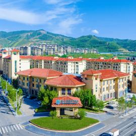 张家口汤印温泉假日酒店, hotel v destinaci Zhangjiakou