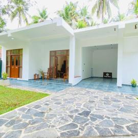 Deniya House