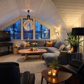 Beautiful and modern house with 4 bedrooms and 2 bathrooms, hotel 