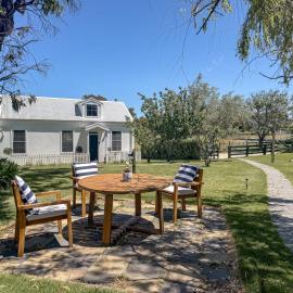 Clonmara Country House and Cottages, hotel in Port Fairy