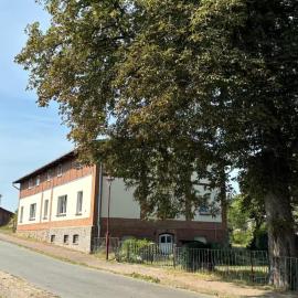 Im historischen Gesindehaus 15 min zum Strand，Ravensberg的飯店