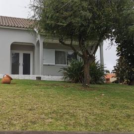 Santa Maria Goldcrest House