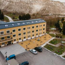 Port Lake Hotel, hotel v mestu Beloslav