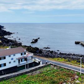 Casa da Maresia by PontaNegraAzores, hotell sihtkohas Biscoitos